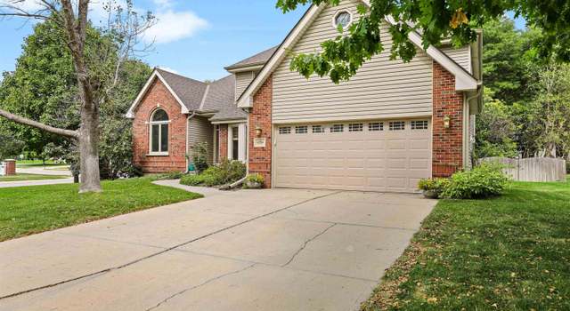 Photo of 13734 Hillsborough Dr, Omaha, NE 68164