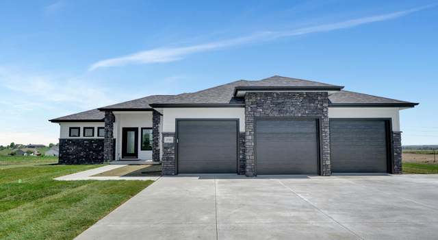 Photo of 2720 SW 49th St, Lincoln, NE 68522