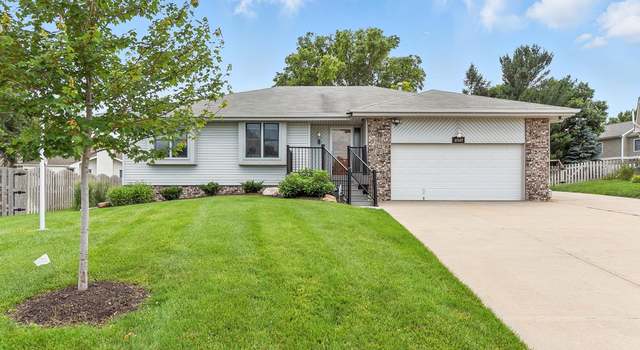 Photo of 17117 Hickory Cir, Omaha, NE 68130