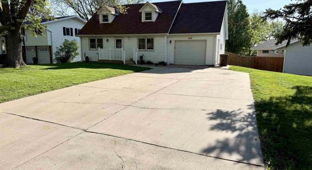 Photo of 466 Locust St, Milford, NE 68405
