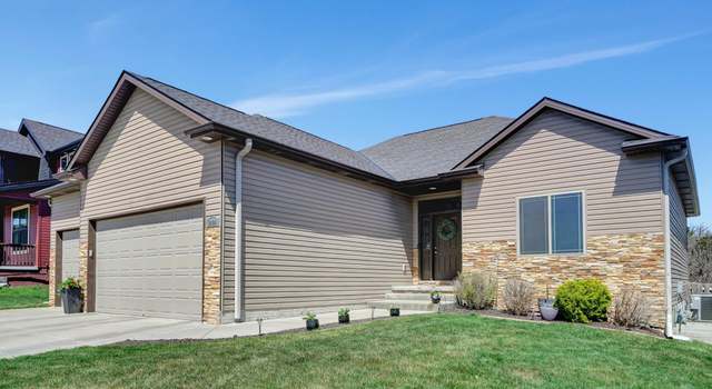 Photo of 9600 White Pine Rd, Lincoln, NE 68505