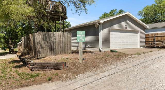Photo of 1500 Burnham St, Lincoln, NE 68502