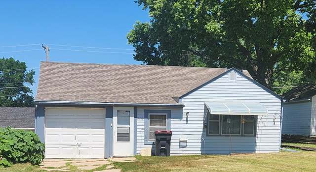 Photo of 716 Millikin Ave, Beatrice, NE 68310