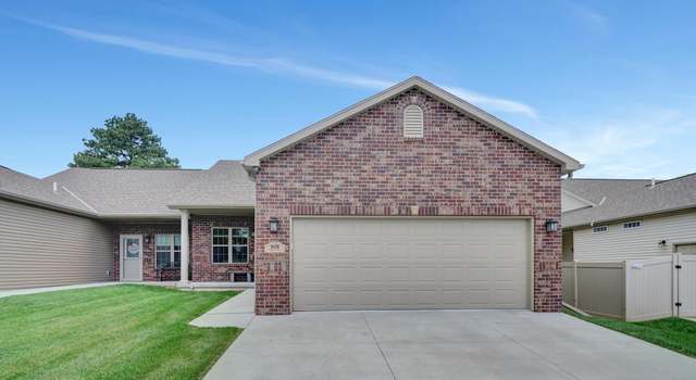 Photo of 8178 Regent Dr, Lincoln, NE 68507