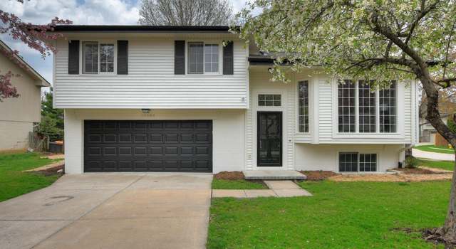 Photo of 15104 Chalco Pointe Dr, Omaha, NE 68138