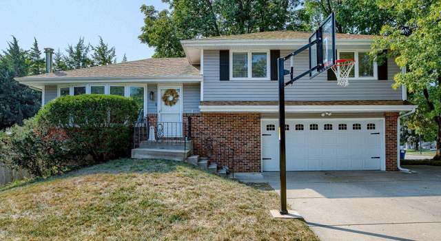 Photo of 2301 Irving St, Lincoln, NE 68521