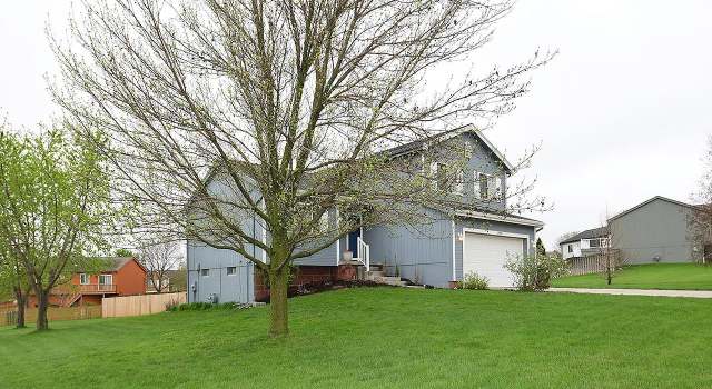 Photo of 2903 Yorktown St, Bellevue, NE 68123