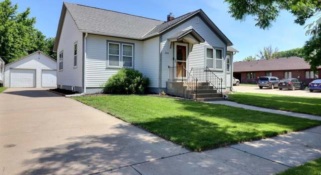 Photo of 220 E 8th St, North Bend, NE 68649