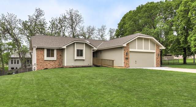 Photo of 15523 Summerwood Dr, Omaha, NE 68137