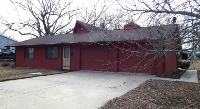 Photo of 309 Cedar St, Friend, NE 68359