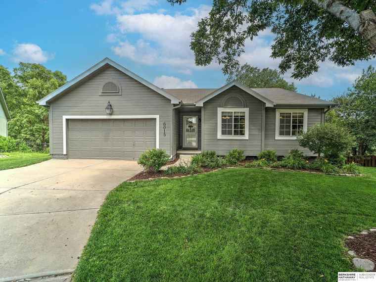 Photo of 6015 S 163rd Cir Omaha, NE 68135