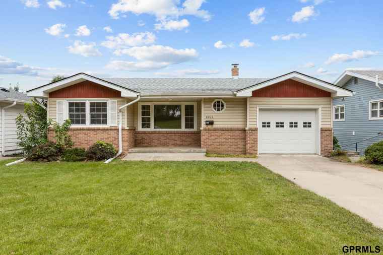 Photo of 2510 S 49th St Omaha, NE 68106