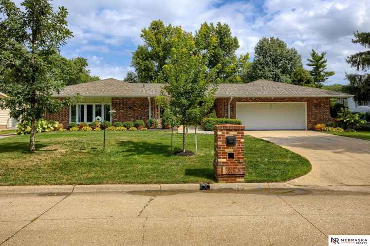 Photo of 1937 S 111 St Omaha, NE 68144