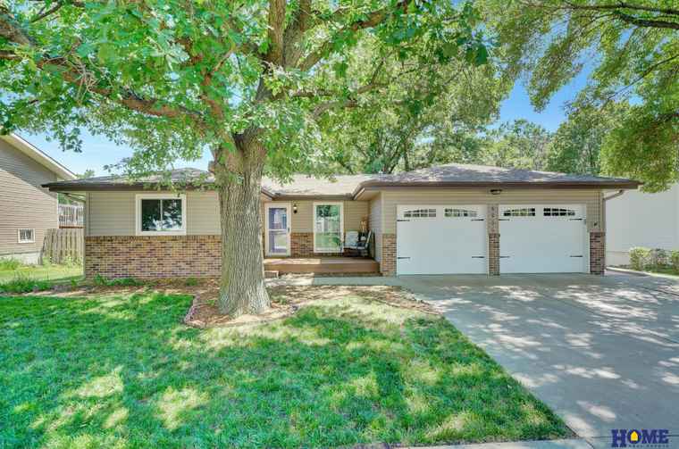 Photo of 4235 Browning St Lincoln, NE 68516
