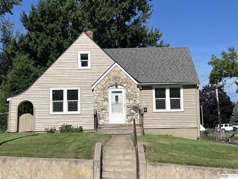 Photo of 3816 N 60th St Omaha, NE 68104