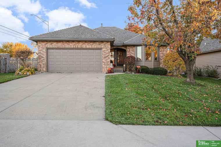 Photo of 13205 Miami St Omaha, NE 68164