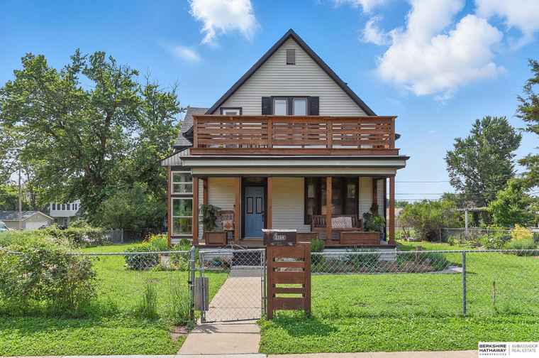Photo of 2704 N 60th Ave Omaha, NE 68104