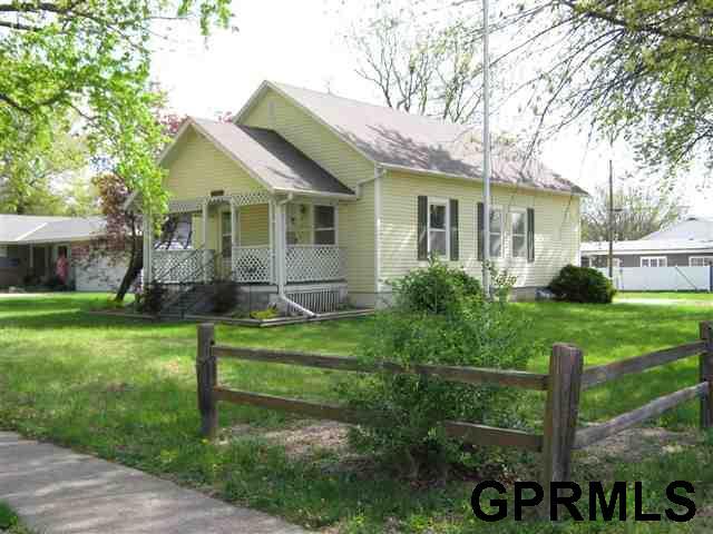 1200 N 15th St Beatrice NE 68310 Redfin