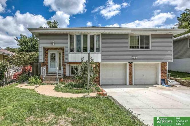 7221 S 41 St Omaha Ne 68147 Mls 21716062 Redfin 7221 S 41 St Omaha Ne 68147 Mls, Quality Garage Door Repair Davenport Iata