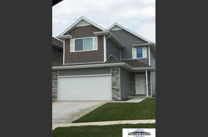 8751 Model Ridge Hollow Dr Lincoln Ne 68526 3 Beds 3 Baths