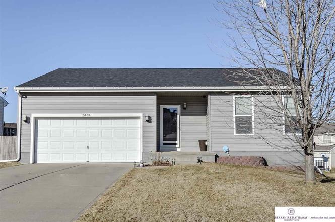 10606 Baker St, Omaha, NE 68122 | MLS# 21900574 | Redfin