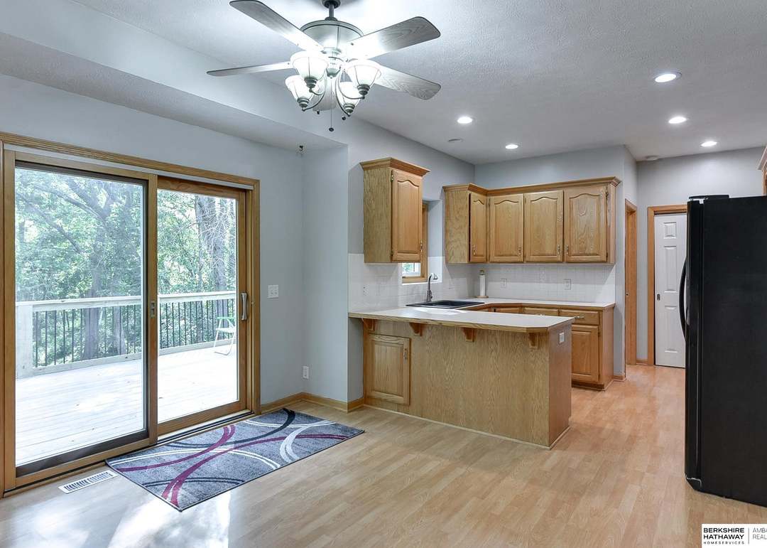 54971 Emerald Ln, Glenwood, IA 51534