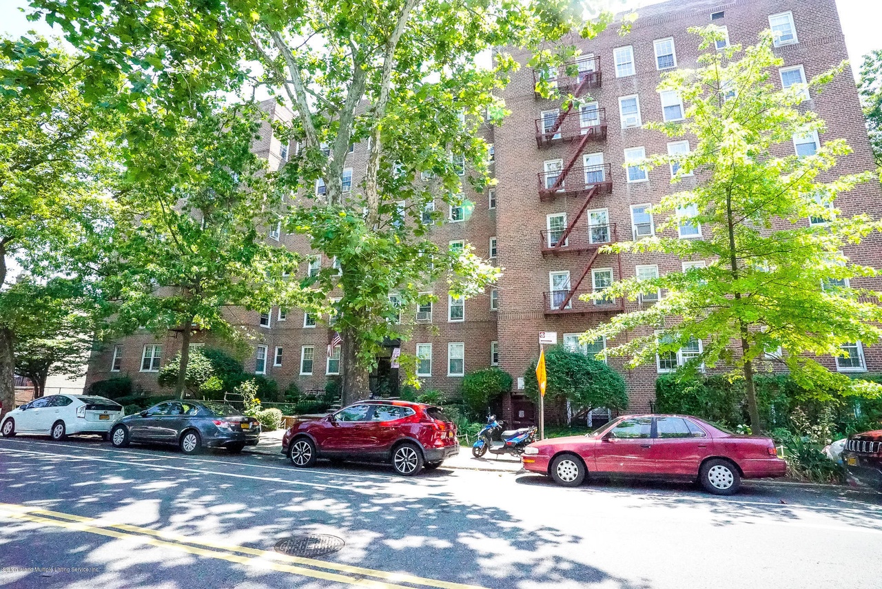 6665 Colonial Rd Unit 4d, Brooklyn, NY 11220 | MLS# 1139002 | Redfin