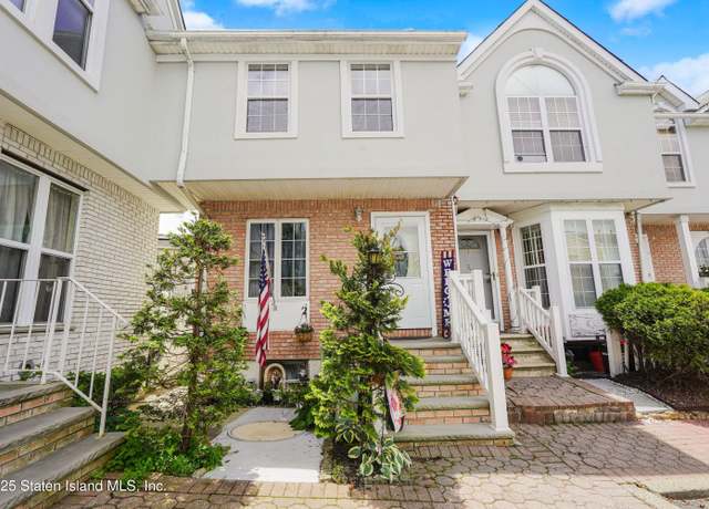 Property at 33 Brad Ln, Staten Island, NY 10314, 3 beds, 1.5 baths