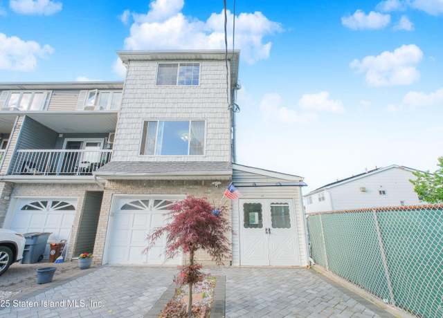 Property at 31 Elmtree Ave, Staten Island, NY 10306, 4 beds, 2.5 baths