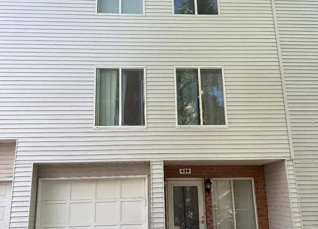 Property at 439 Ilyssa Way, Staten Island, NY 10312, 2 beds, 2 baths