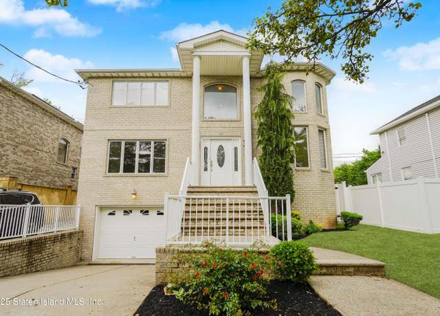 Property at 30 Carlton Ct, Staten Island, NY 10312, 5 beds, 4 baths