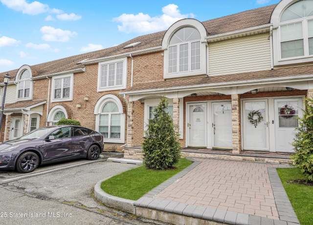 Property at 34 Filipe Ln Unit B, Staten Island, NY 10308, 2 beds, 2 baths