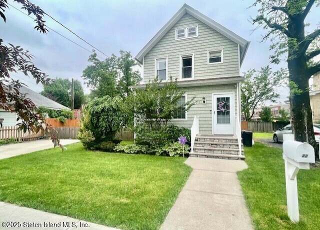 Property at 22 Murray St, Staten Island, NY 10309, 3 beds, 1.5 baths