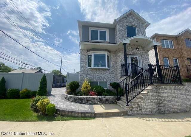 Property at 50 Buffington Ave, Staten Island, NY 10312, 3 beds, 2.5 baths