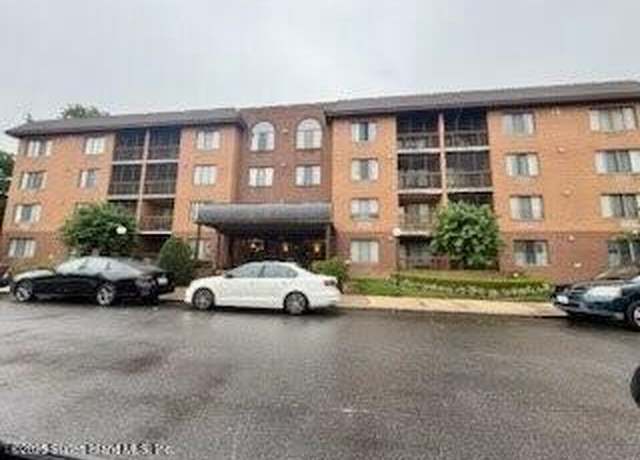 Property at 75 Essex Dr Unit 2d, Staten Island, NY 10314, 2 beds, 2 baths