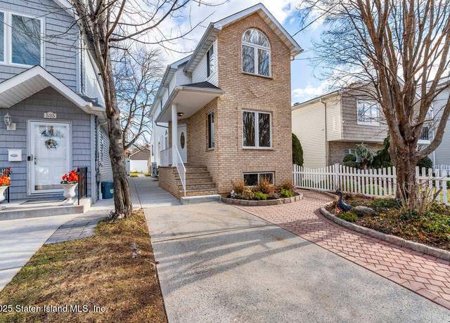 Property at 537 Yetman Ave, Staten Island, NY 10307, 3 beds, 2.5 baths