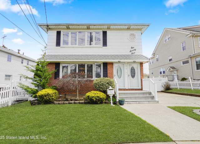 Property at 179 Eltingville Blvd, Staten Island, NY 10312, 6 beds, 2 baths