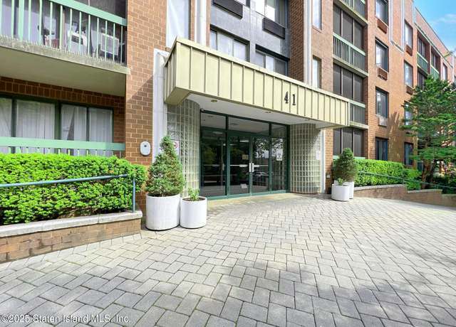 Property at 41 Wellington Ct Unit 3e, Staten Island, NY 10314, 2 beds, 2 baths