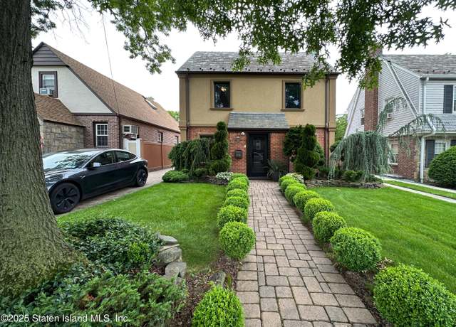 Property at 50-36 212nd St, Queens, NY 11364, 4 beds, 4 baths