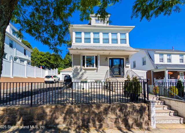 Property at 33 Hope Ave, Staten Island, NY 10305, 5 beds, 3.5 baths