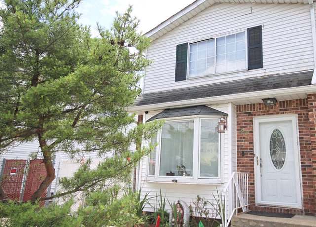 Property at 22 Confederation Pl, Staten Island, NY 10303, 3 beds, 2.5 baths