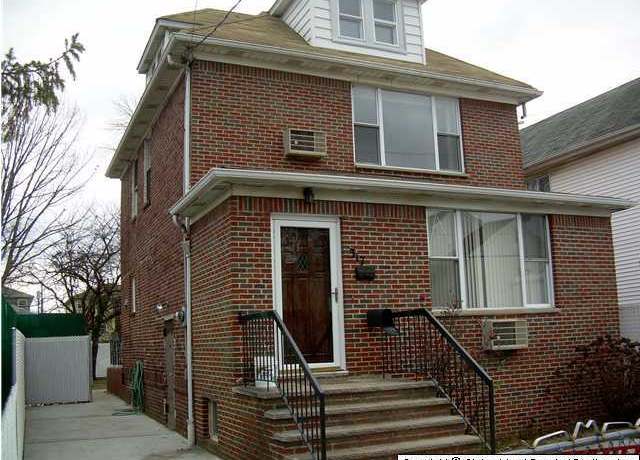 Property at 317 Van Pelt Ave, Staten Island, NY 10303, 3 beds, 2.5 baths
