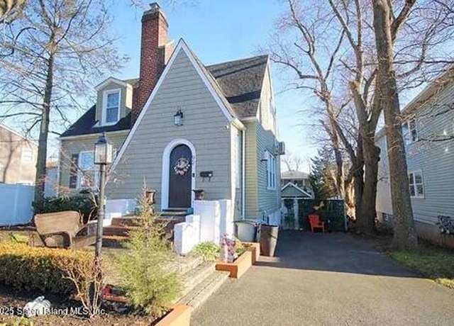 Property at 92 Twombly Ave, Staten Island, NY 10306, 3 beds, 2 baths