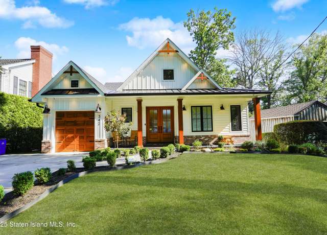 Property at 342 Edinboro Rd, Staten Island, NY 10306, 3 beds, 4 baths