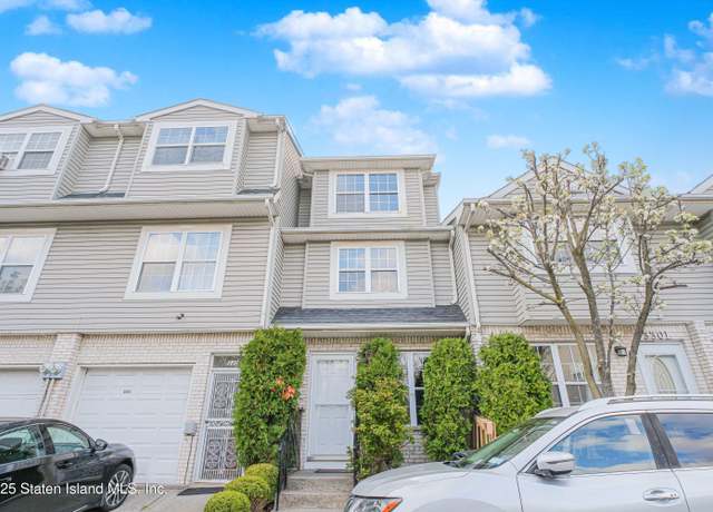 Property at 330 Skyline Dr Unit H, Staten Island, NY 10304, 3 beds, 2 baths