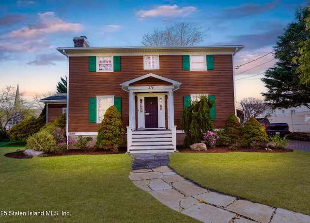 Property at 375 Clarke Ave, Staten Island, NY 10306, 3 beds, 2.5 baths