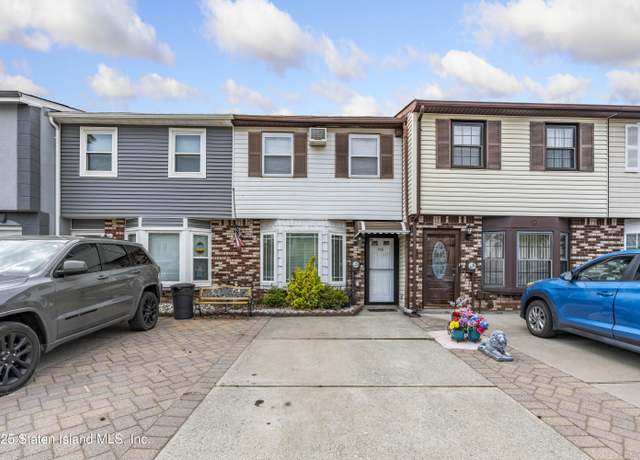 Property at 66 Sandalwood Dr, Staten Island, NY 10308, 3 beds, 1.5 baths