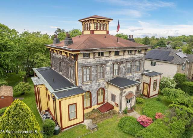 Property at 24 St Stephens Pl, Staten Island, NY 10306, 9 beds, 2 baths