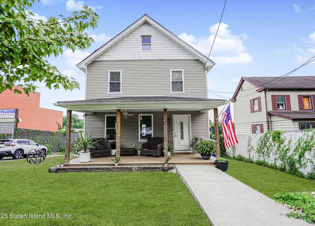 Property at 60 Androvette St, Staten Island, NY 10309, 4 beds, 2.5 baths