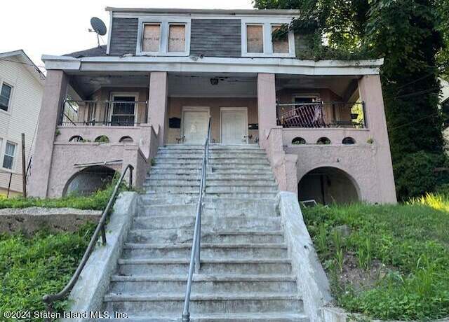 Property at 1046 Van Duzer St, Staten Island, NY 10304, 8 beds, 3 baths